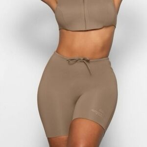 NWT SKIMS Swim Scuba Sport Short Size 3X Desert